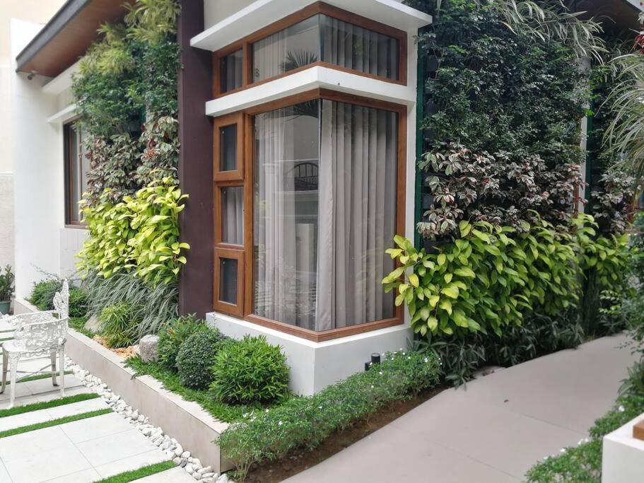 Adria Residences - Emerald Garden - 2 Bedroom Unit For 4 Person 马尼拉 外观 照片
