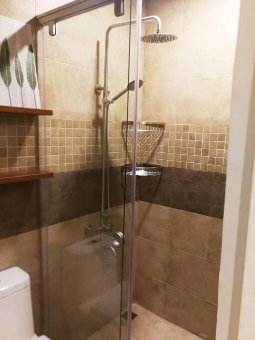 Adria Residences - Emerald Garden - 2 Bedroom Unit For 4 Person 马尼拉 外观 照片